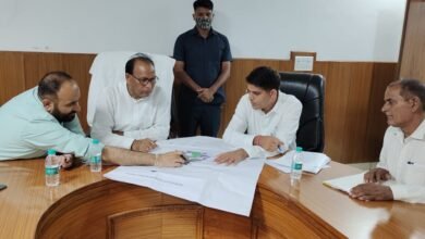 Photo of एम्स निर्माण से जुड़ी औपचारिकताएं पूरी, जल्द होगा निर्माण आरम्भ : डॉ. बनवारी लाल