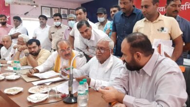 Photo of एक कान से सुनो और दूसरे कान से निकालो..! #कष्ट निवारण बैठक मे कष्टों का निवारण कब?