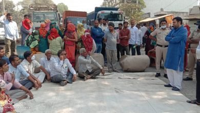 Photo of सब्र का टुटा बांध- इसलिए लगाया जाम ,यह गूंगी- बहरी सरकार है, सिर्फ झूठे आश्वासन देती है : विधायक