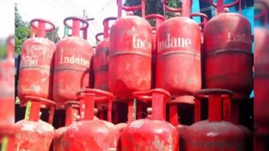 Photo of महंगाई का जोरदार झटका, 100 रुपये से ज्यादा महंगा हुआ LPG गैस सिलेंडर