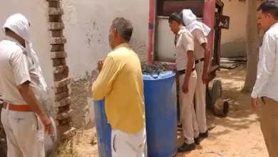 Photo of तेल की कालाबाजारी पर रेड: रेवाड़ी में 800 लीटर पेट्रोल पकड़ा..